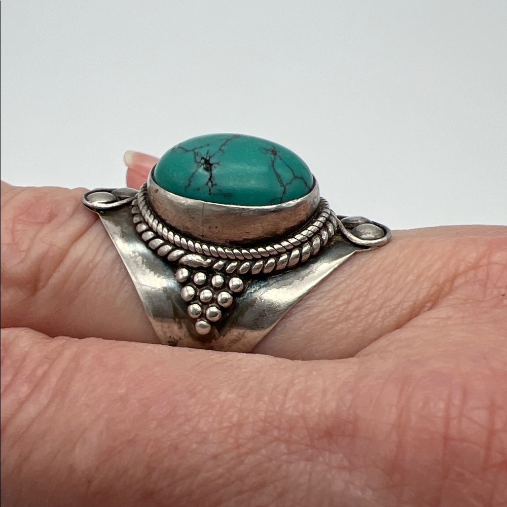 Artisan 925 Silver Ring with Turquoise Stone, Size 8 - Picture 4 of 15